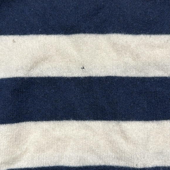 100% cashmere boat neck navy blue and white distressed striped sweater - Picture 3 of 8